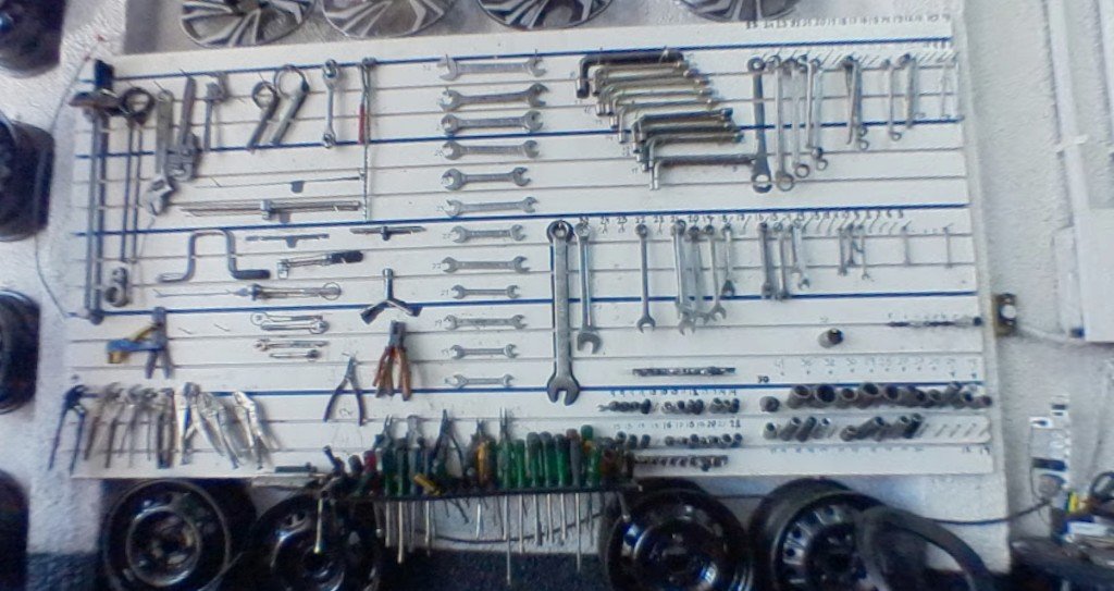 Painel de ferramentas da oficina